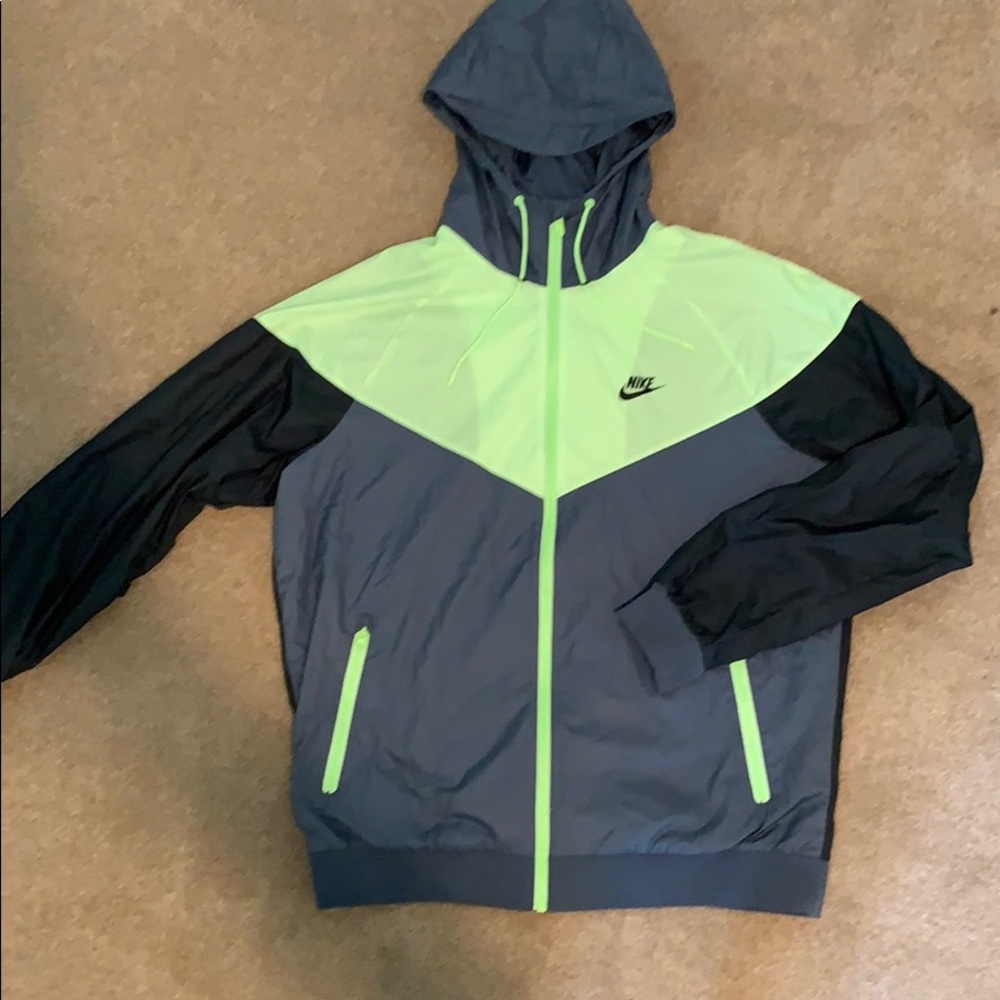 Men’s Nike windbreaker neon green & charcoal gray